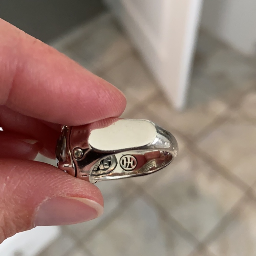 John Hardy Silver Ring with Large Clear Stone - Picture 6 of 6